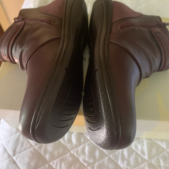 EARTH ORIGINS Super Cute Comfort Ankle Boot NIB - Picture 5 of 8